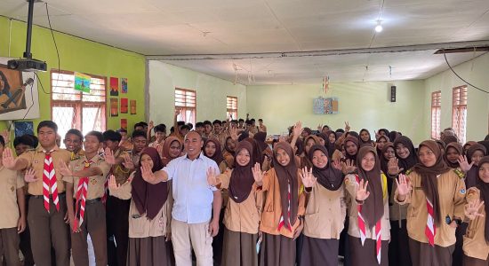 Tim Pencegahan Satgaswil NTT Densus 88 Antiteror Polri, Sosialisasikan  Bahaya Intoleransi, Radikalisme, Ekstremisme dan Terorisme (IRET), Pada 339 siswa kelas XI dan XII MAN Manggarai Barat