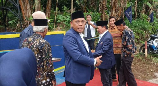 Usai Lantik Pengurus DPD NasDem Tanggamus , Herman HN Resmikan dan Serah Terima Bantuan Sumur Bor Untuk Masyarakat Tanggamus 