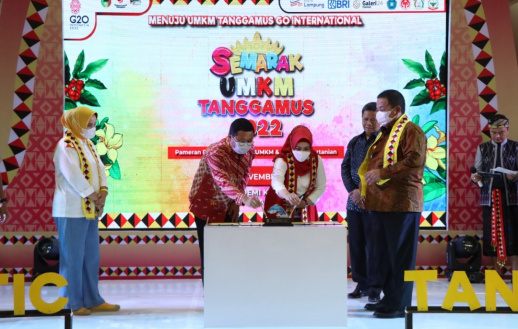 Semarak UMKM Tanggamus 2022, Gubernur Paparkan Program Prioritas ...